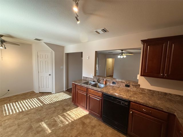 5031 Mountain Spring Trail, Fort Worth, TX 76123