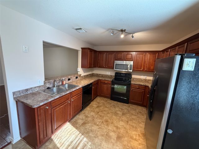 5031 Mountain Spring Trail, Fort Worth, TX 76123