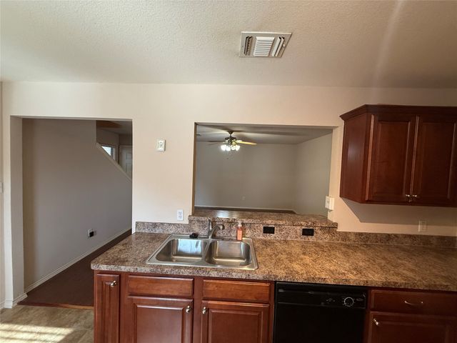 5031 Mountain Spring Trail, Fort Worth, TX 76123