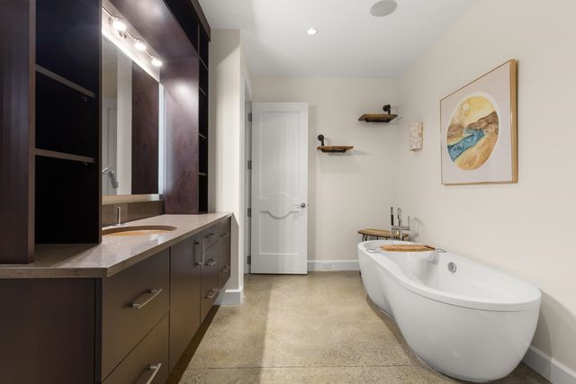 1 Harbour Pl Ste 4I, Portsmouth, NH 03801