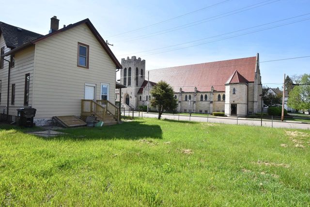 1700 Green STREET, Racine, WI 53402