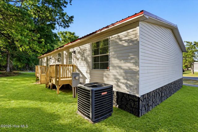 211 Duck Ridge Drive, Pikeville, NC 27863
