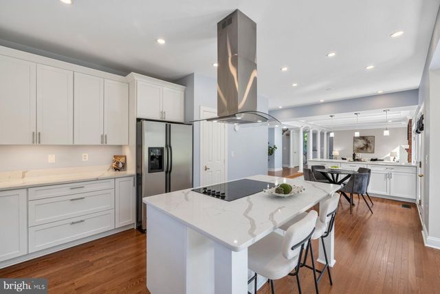 17536 APPLEWOOD LN, Rockville, MD 20855