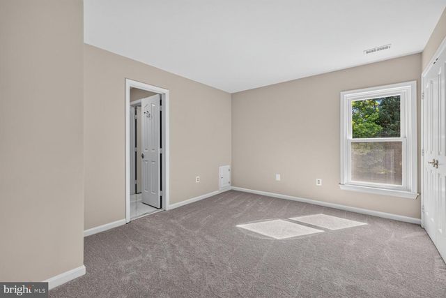 17536 APPLEWOOD LN, Rockville, MD 20855