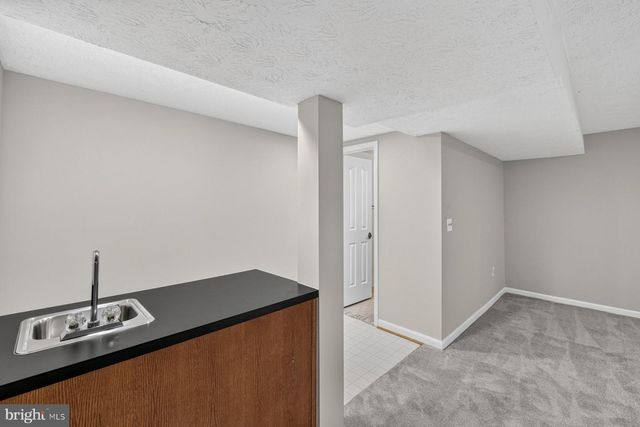 17536 APPLEWOOD LN, Rockville, MD 20855