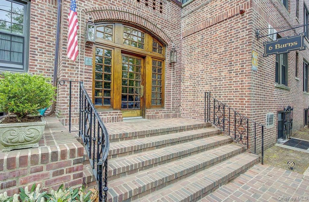 6 Burns Street 120, Forest Hills, NY 11375 — photo 5