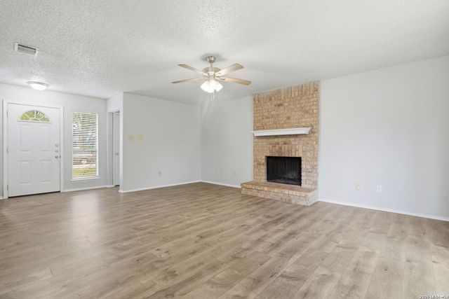 7266 SHADOW RDG, San Antonio, TX 78250