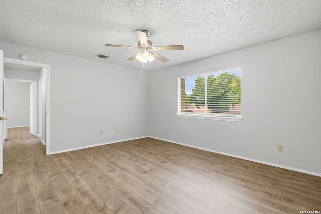7266 SHADOW RDG, San Antonio, TX 78250