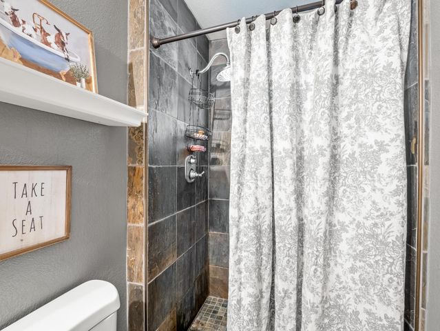 14787 Skyview Road, Madera, CA 93636