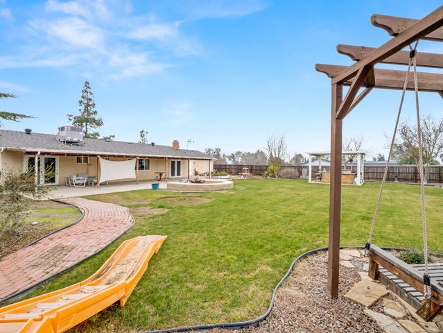 14787 Skyview Road, Madera, CA 93636