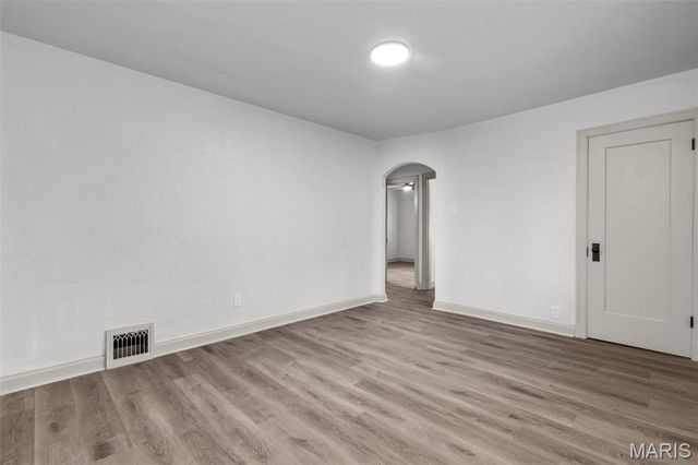 2483 Hartland Avenue, St Louis, MO 63114