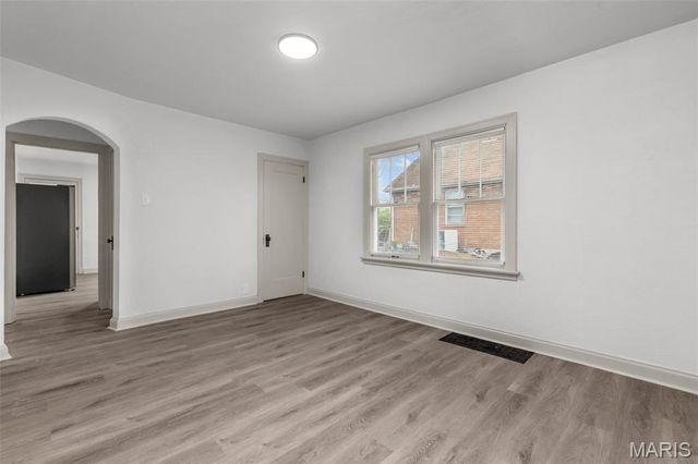 2483 Hartland Avenue, St Louis, MO 63114