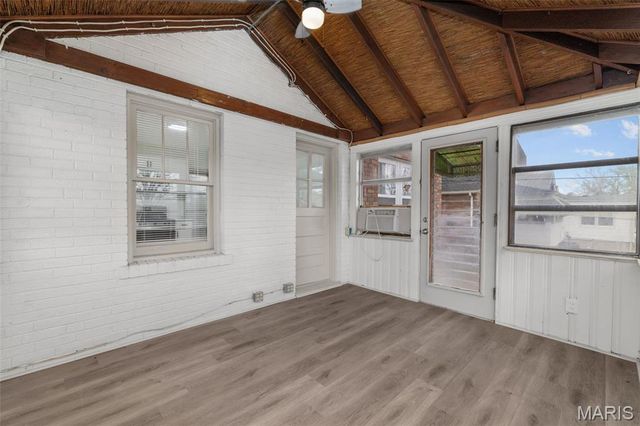 2483 Hartland Avenue, St Louis, MO 63114