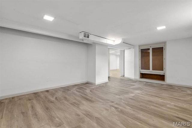 2483 Hartland Avenue, St Louis, MO 63114