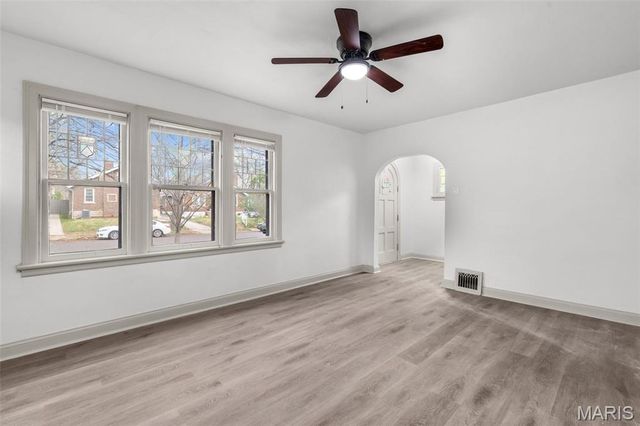 2483 Hartland Avenue, St Louis, MO 63114