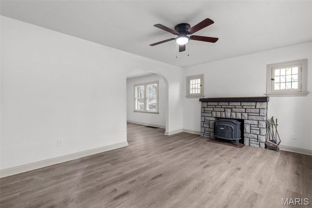 2483 Hartland Avenue, St Louis, MO 63114