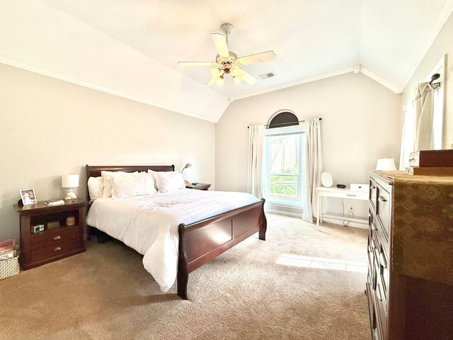 4600 SHADOW FIELD LN, Bartlett, TN 38002