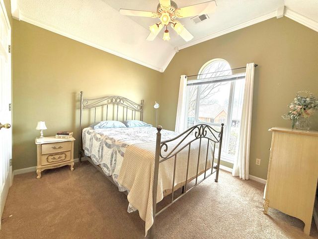 4600 SHADOW FIELD LN, Bartlett, TN 38002