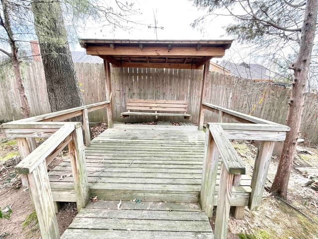 4600 SHADOW FIELD LN, Bartlett, TN 38002