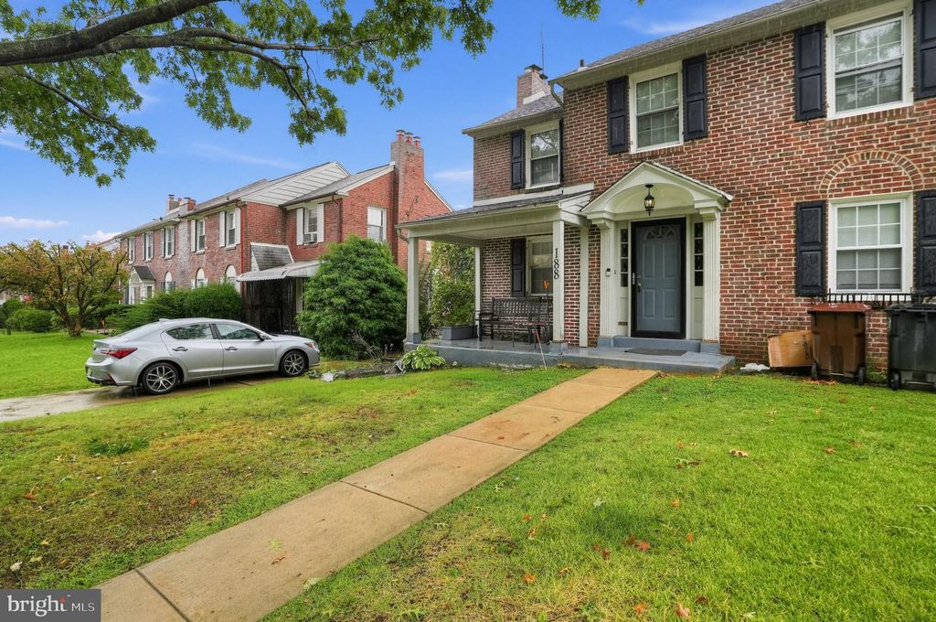 188 GLENTAY AVE, Lansdowne, PA 19050