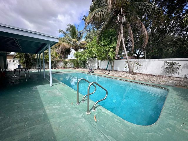 6777 NW 4th St 0, Margate, FL 33063