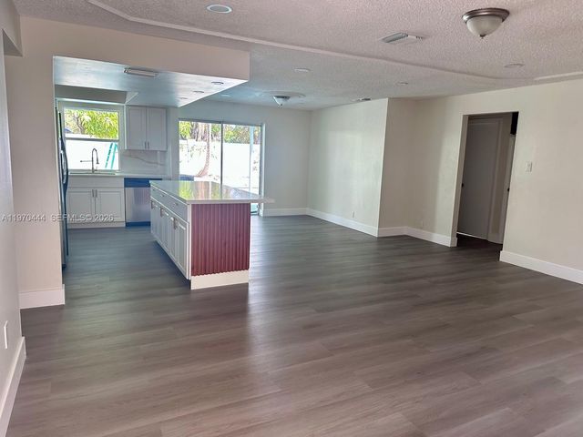 6777 NW 4th St 0, Margate, FL 33063