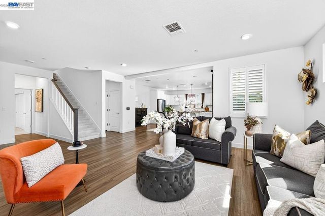 4176 Healdsburg Way, Dublin, CA 94568