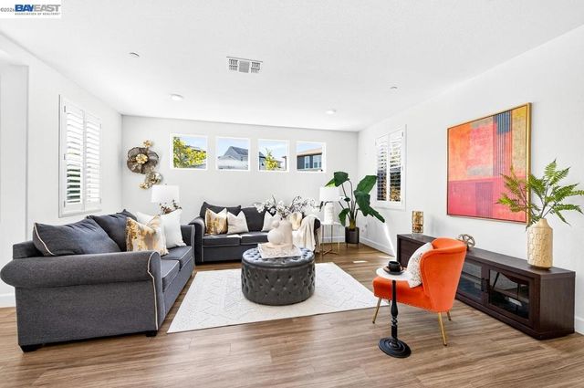 4176 Healdsburg Way, Dublin, CA 94568