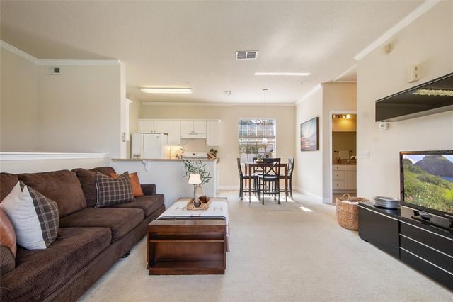 317 SOUTHERN PECAN CIRCLE 102, Winter Garden, FL 34787