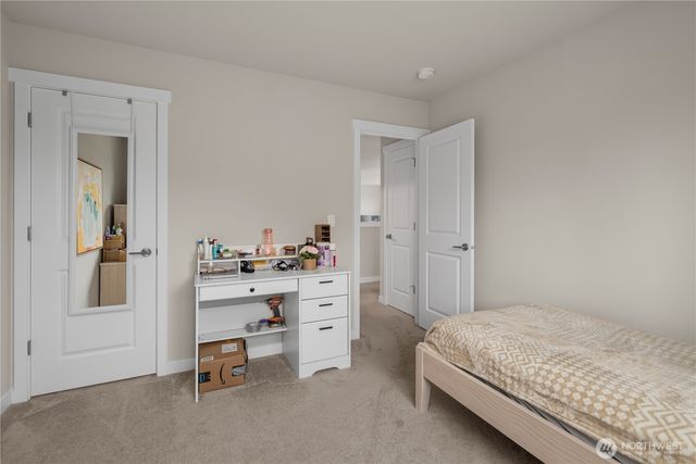 2120 SW Putnam Drive, Oak Harbor, WA 98277