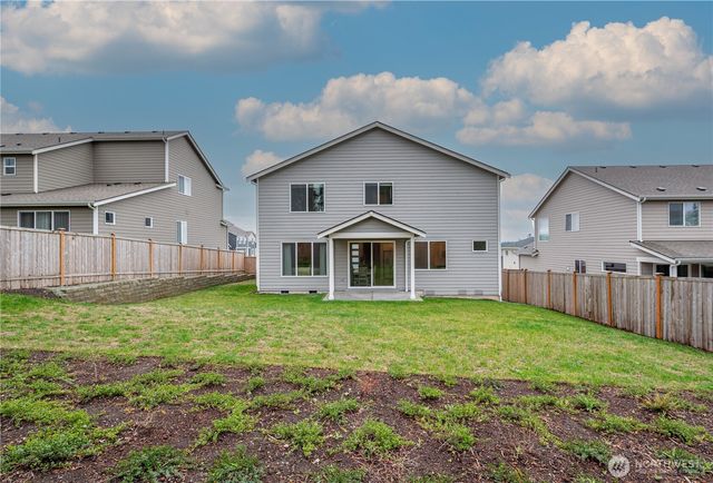 2120 SW Putnam Drive, Oak Harbor, WA 98277