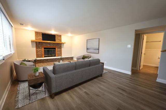 11050 Parkside Avenue, Chicago Ridge, IL 60415