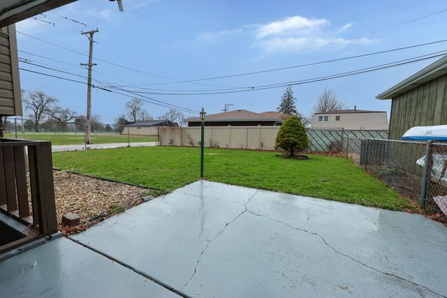 11050 Parkside Avenue, Chicago Ridge, IL 60415