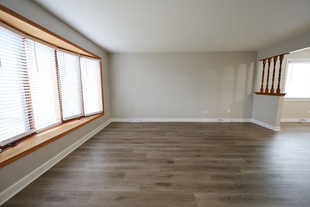 11050 Parkside Avenue, Chicago Ridge, IL 60415