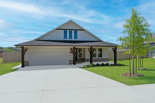 2484 Heather Road, Blanchard, OK 73010