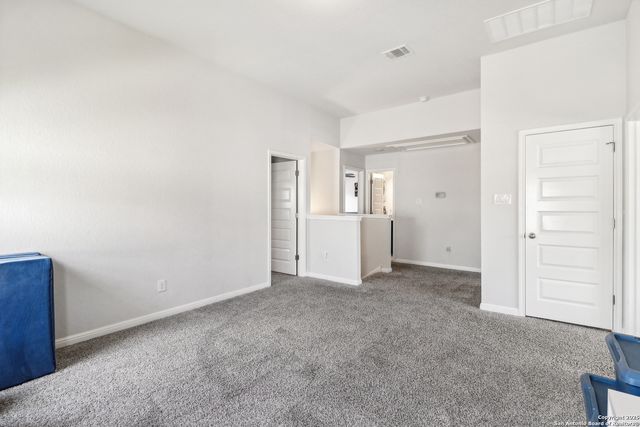 4902 Oxbow Bend, St Hedwig, TX 78152