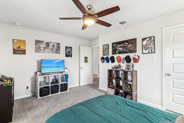 4902 Oxbow Bend, St Hedwig, TX 78152