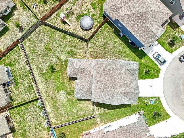 4902 Oxbow Bend, St Hedwig, TX 78152