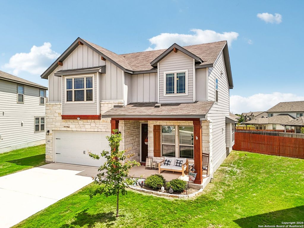4902 Oxbow Bend, St Hedwig, TX 78152
