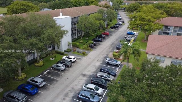 101 SW 132nd Way 404J, Pembroke Pines, FL 33027