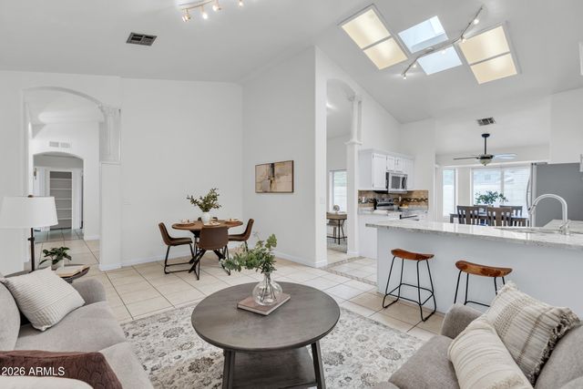 16443 S 43RD Street, Phoenix, AZ 85048