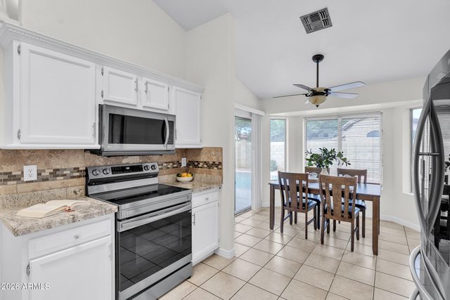 16443 S 43RD Street, Phoenix, AZ 85048