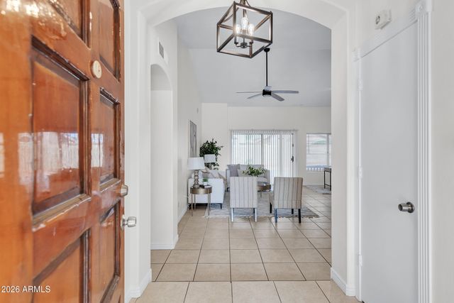 16443 S 43RD Street, Phoenix, AZ 85048