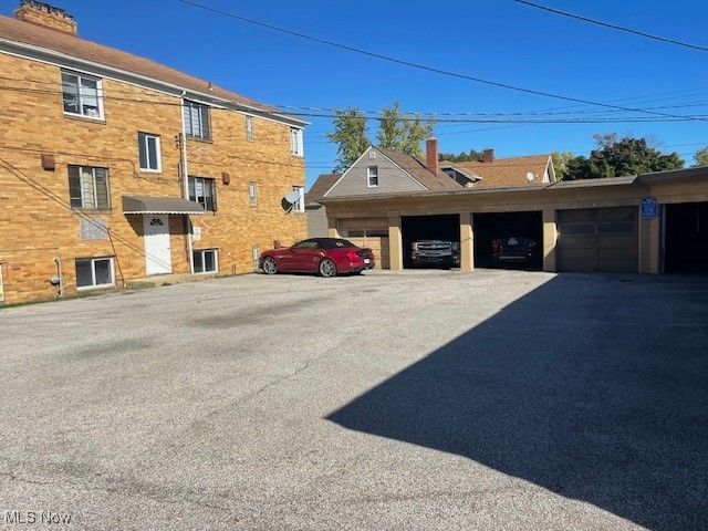 5939 Ridge Road, Parma, OH 44129