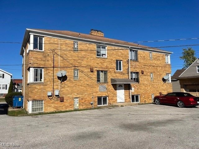 5939 Ridge Road, Parma, OH 44129