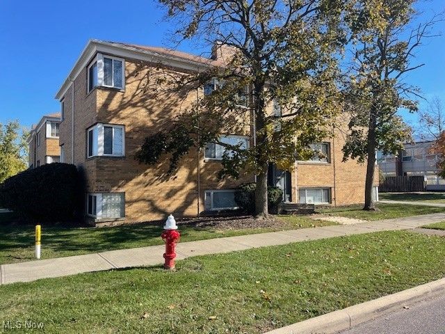 5939 Ridge Road, Parma, OH 44129