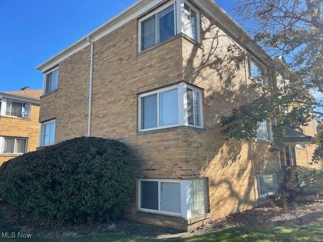 5939 Ridge Road, Parma, OH 44129