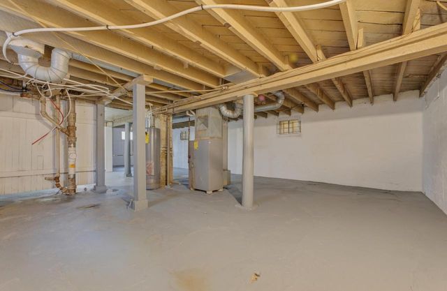 2827 Grant STREET, Milwaukee, WI 53215
