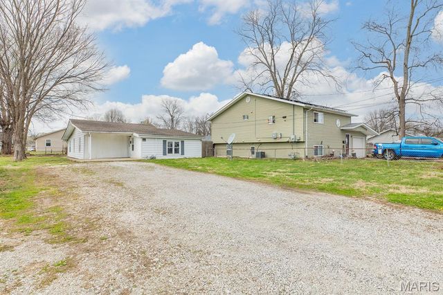 518 B Street, Bethalto, IL 62010