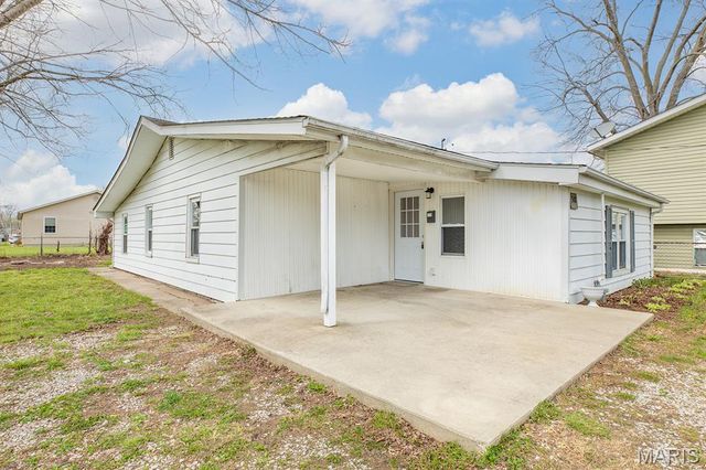 518 B Street, Bethalto, IL 62010